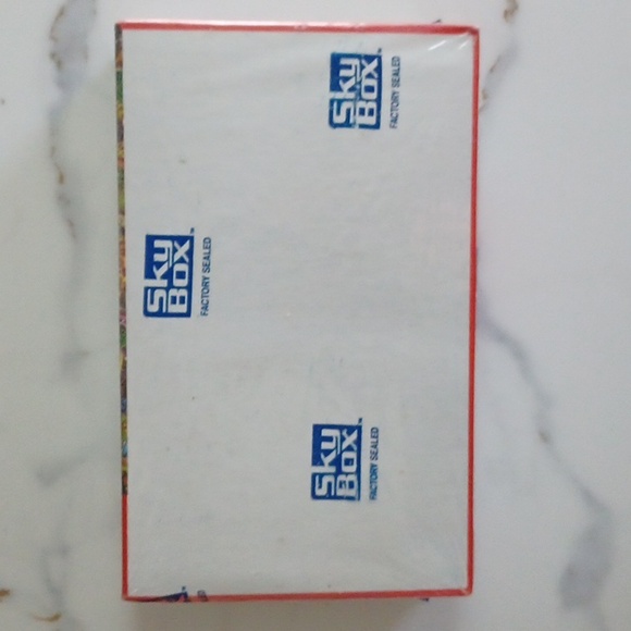 1993 Skybox Marvel Universe Series IV 4 Card Set Wax Pack Box FACTORY SEALED - Picture 5 of 6